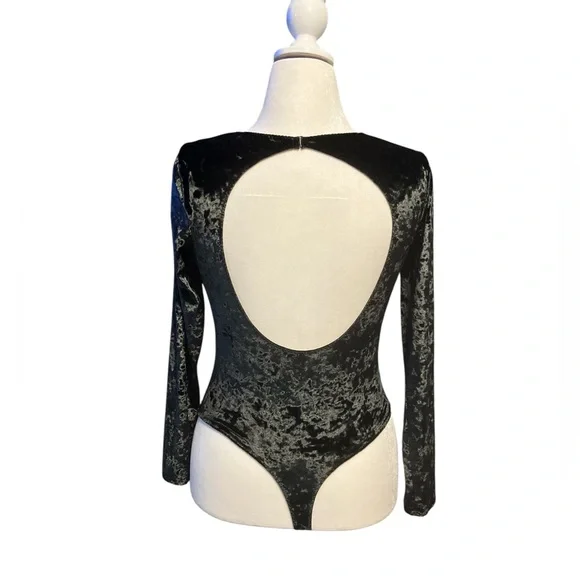 Victoria’s Secret Balletcore Siren Black Crushed Velvet Bodysuit M/L NWOT - Picture 2 of 3